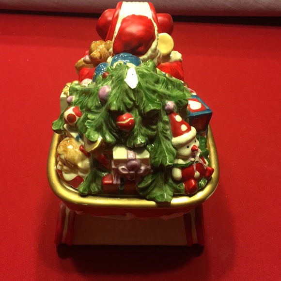 Dept. 56 Santa Sleigh - Picture 2 of 5